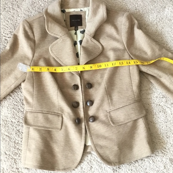 The Limited Light Tan Blazer EUC - Picture 4 of 10
